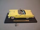 Samlarbil, Ford Thunderbird 1955, trasig.