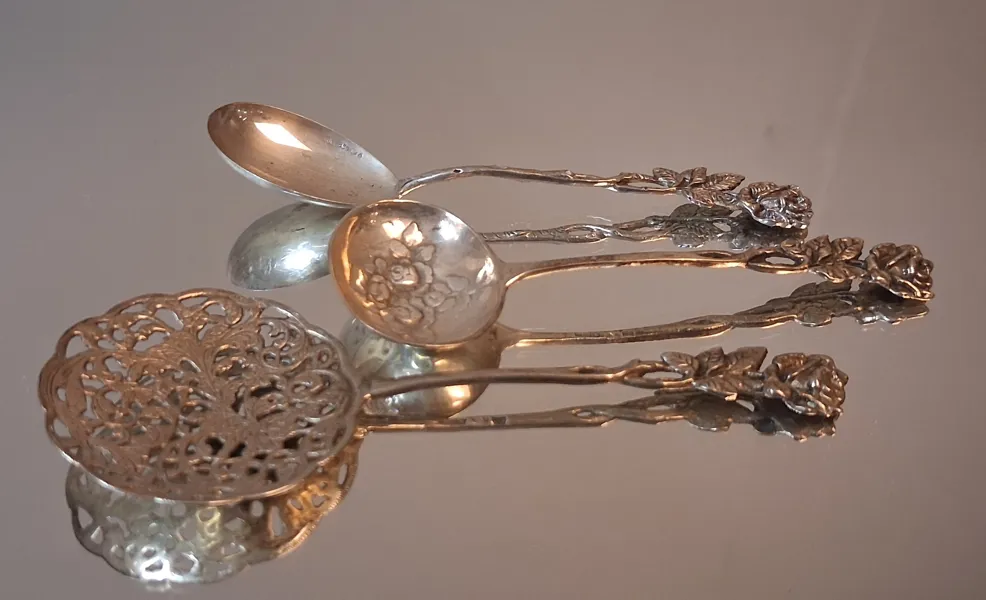 3 Skedar, "Rosen", silver, 48,3gram.