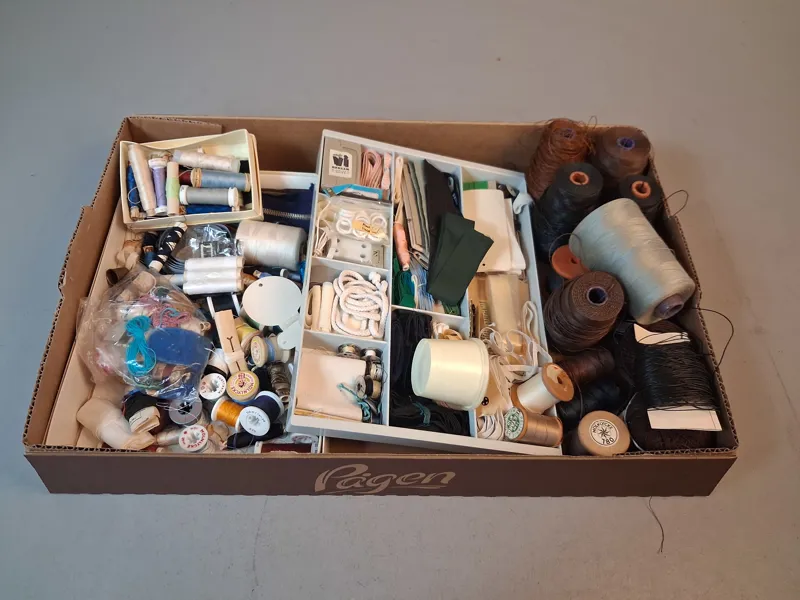 Diverse sytillbehör.