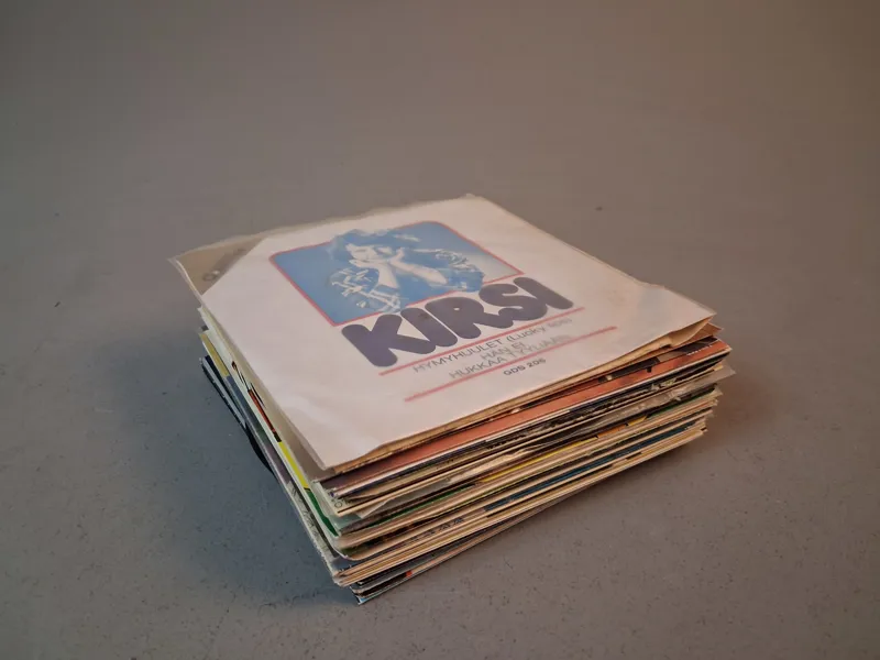 Diverse vinylskivor. singlar/EP.