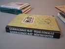 Diverse literatur, häften, böcker, tidningar.