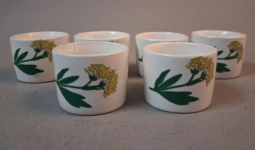 6 Äggkoppar "Flora" Import.
