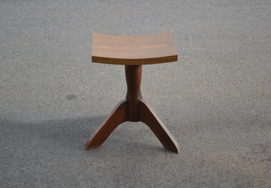 Pianopall. Möjligtvis Dansk design.