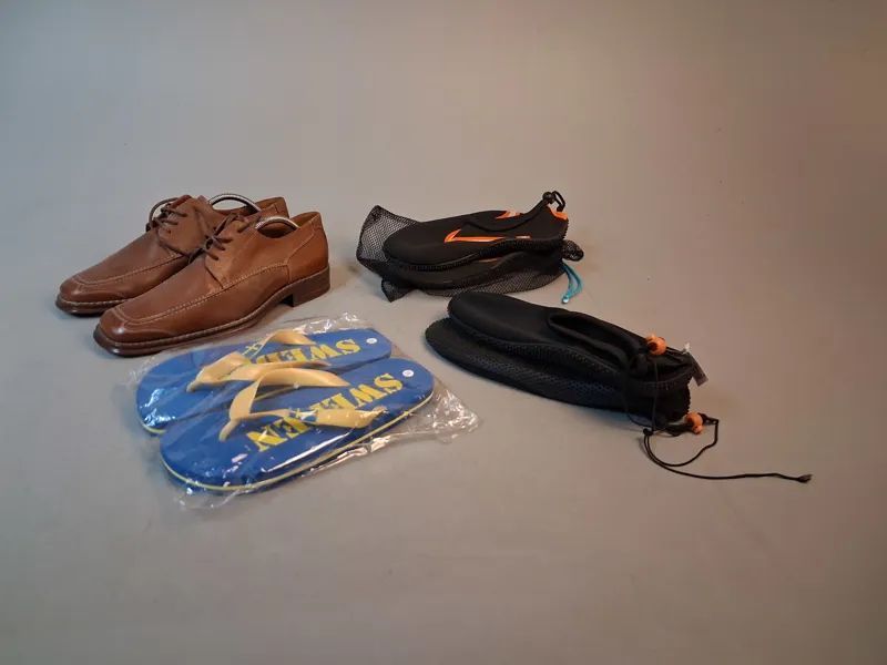 Diverse, skor Italien "Filanto" 44, Vattenskor 42 & 46 & flopps M.