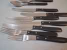 Diverse bestickdelar, nysilver & rostfritt.