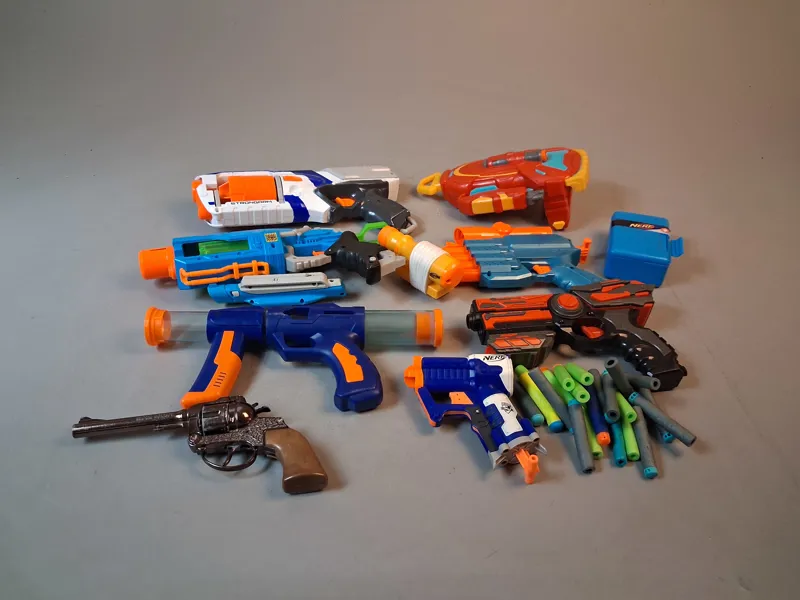 Diverse leksaker. Bl.a nerf. mfl.