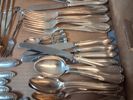 Diverse bestickdelar. Nysilver m.m.