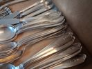 Diverse bestickdelar. Nysilver m.m.