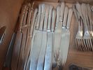 Diverse bestickdelar. Nysilver m.m.