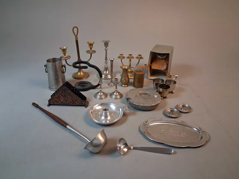 Diverse. Bl.a malm, nysilver m.m.