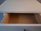 Mindre avlastningsbord/ sängbord, IKEA. Hemnes.