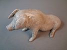 Skulptur. "Gris", Höganäs Keramik. 1900-talets första hälft. osignerad.