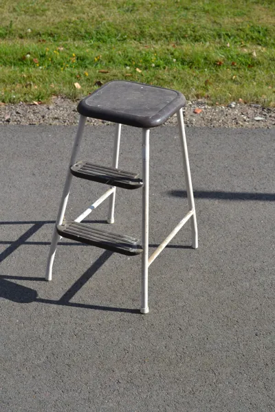 Stegpall. Metall.