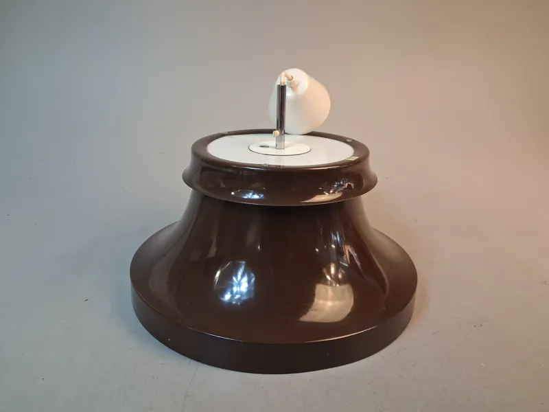 Taklampa. Örsjö, Kjell Blomberg.