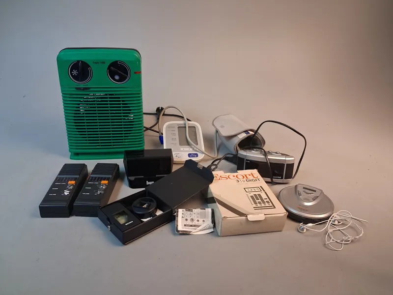 Diverse elektriska föremål, m.m.