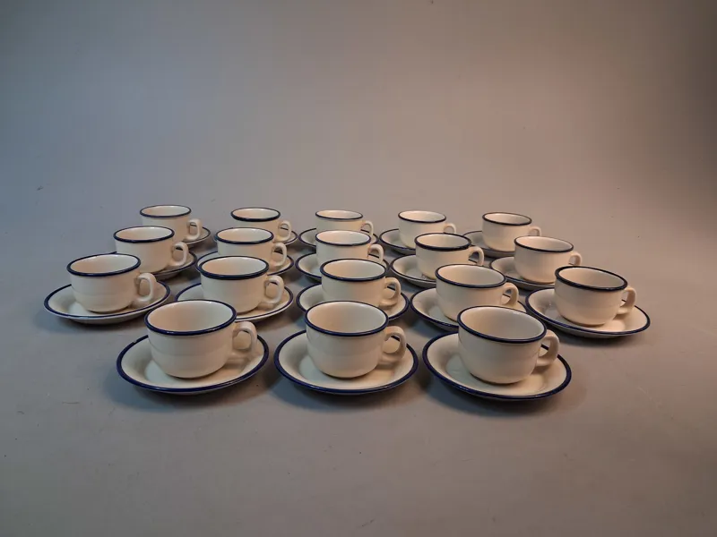 LISA LARSON, Kaffeservis, "Jang", stengods, Åhlens.