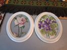 Diverse broderat/handarbeten.