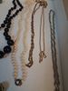 Diverse Bijouterier, mynt, pins m.m.