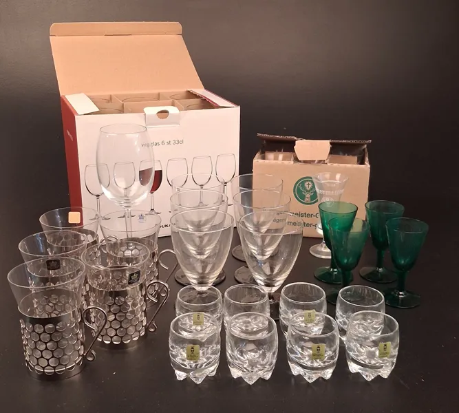 Diverse spritglas. Bl.a Duka, Ivetry di Fidenze m.m.