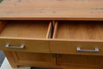 Sideboard. Ek, samtida.