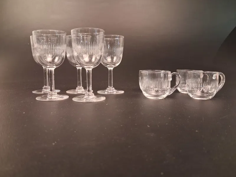 5 Starkvinsglas & 4 Punsch muggar. "Juno", Kosta Boda.