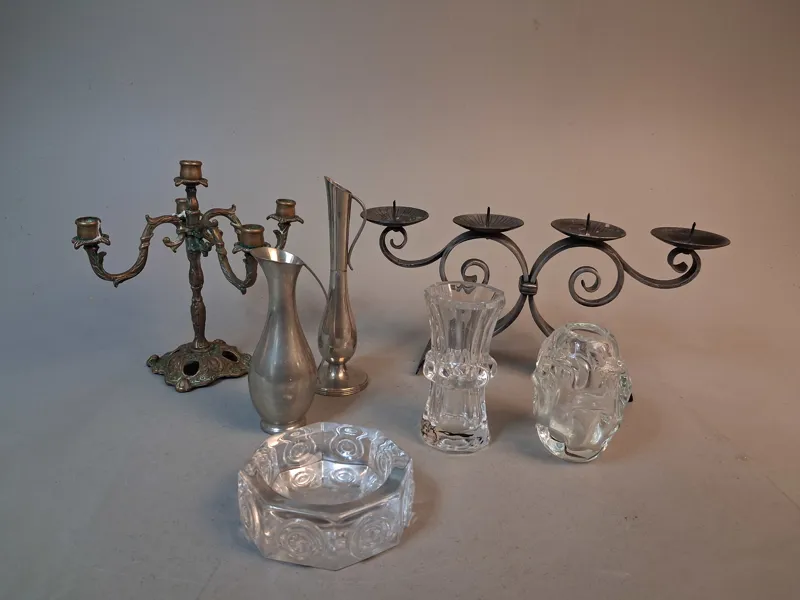 Diverse. Bl.a Åseda, skruf, malm, tenn m.m.
