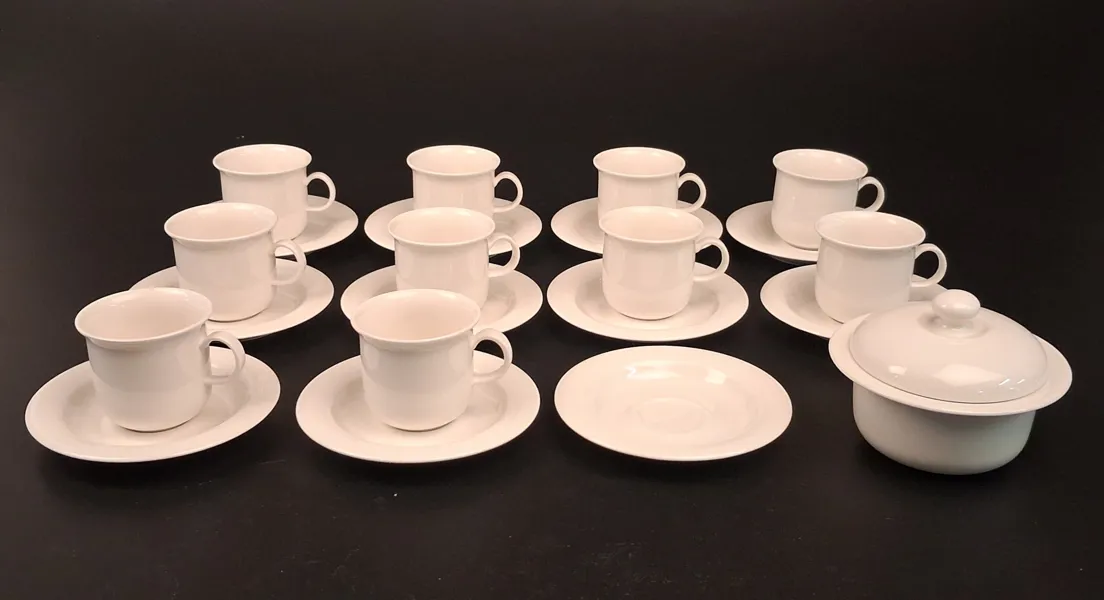 INKERI LEIVO. Kaffeservis, "Arctica", Arabia.