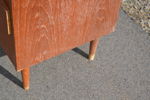 Bokhylla. Teak, 1950/60-talet, 2 delat, renoveringsobjekt.