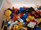 Diverse Lego, tomlåda technic 8020 & beskrivningar.