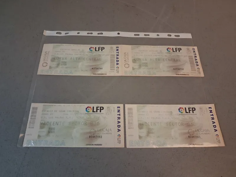 Äldre matchbiljetter mellan UD Las Palmas mot real Betis Balompie 2002 & mot Elche C,F, 2004.