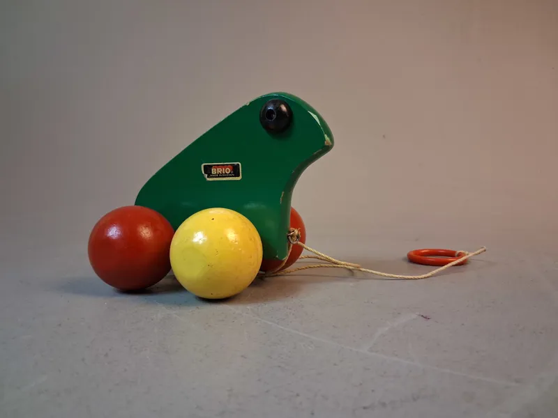 Brio. Groda. Dragleksak.