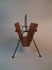 Tidningsställ. Teak & metall, 1950-talet, Troligtvis Dansk design.
