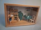 Diverse träföremål, Miniatyr rum & plastfrukter.