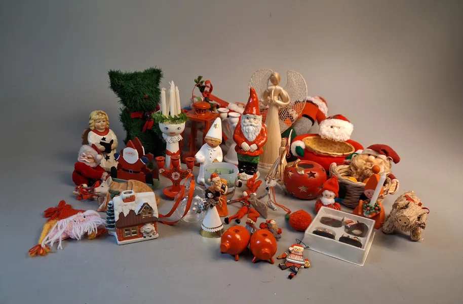 Diverse Julprydnader.