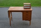 Skrivbord med klaff & telefonhylla. Teak, 1950/60-talet.
