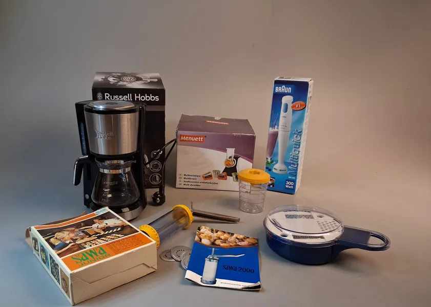 Diverse hushållsartiklar, Kaffekokare, multistrimlare m.m.