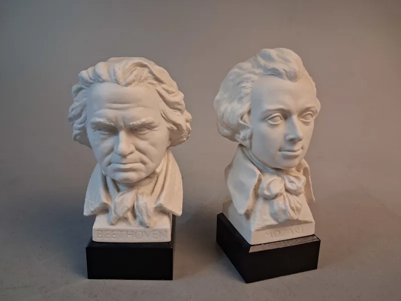 2 Byster. Beethoven & Mozart. signerade Bochmann.