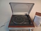 Radio/skivspelare system.