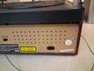 Radio/skivspelare system.