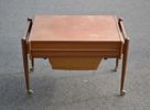 Sybord med korg & innehåll. Teak, Danmark, 1960-talet.