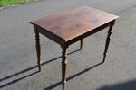 Sidobord. Nyrenässans, 1800/1900-talet.