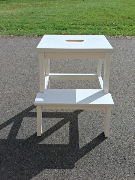 Köksstege/pall. "Bekväm". IKEA.