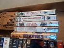 Diverse DVD Filmer m.m. Bl.a förintelsen, några har märkning Svenskt militärhistoriskt bibliotek.
