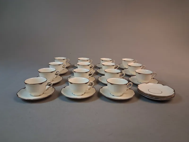 Kaffeservis Karlskrona. 14 Koppar & 17 fat.