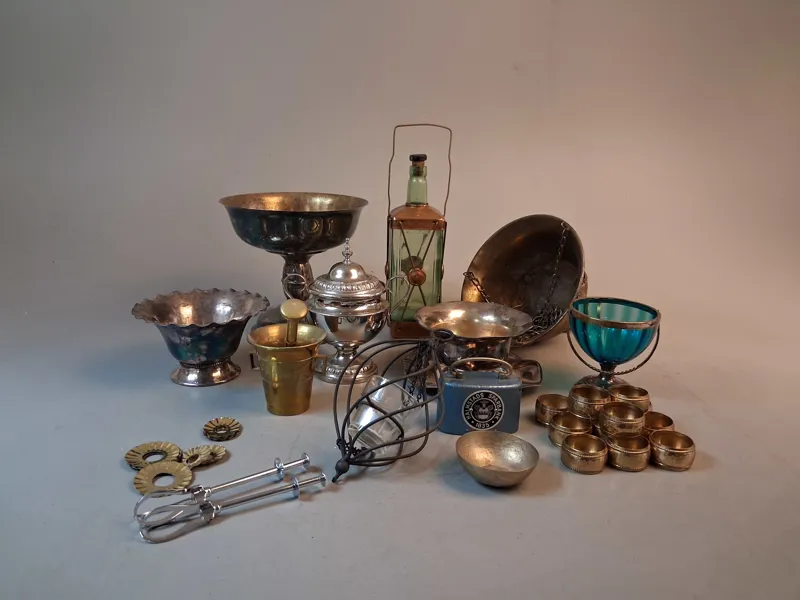 Diverse. Bl.a nysilver m.m.