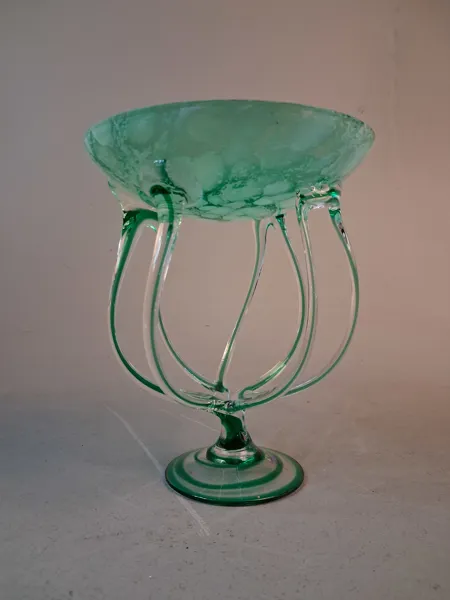 Skål på fot, Deco glas. Krosno. Polen, Grön nyans.