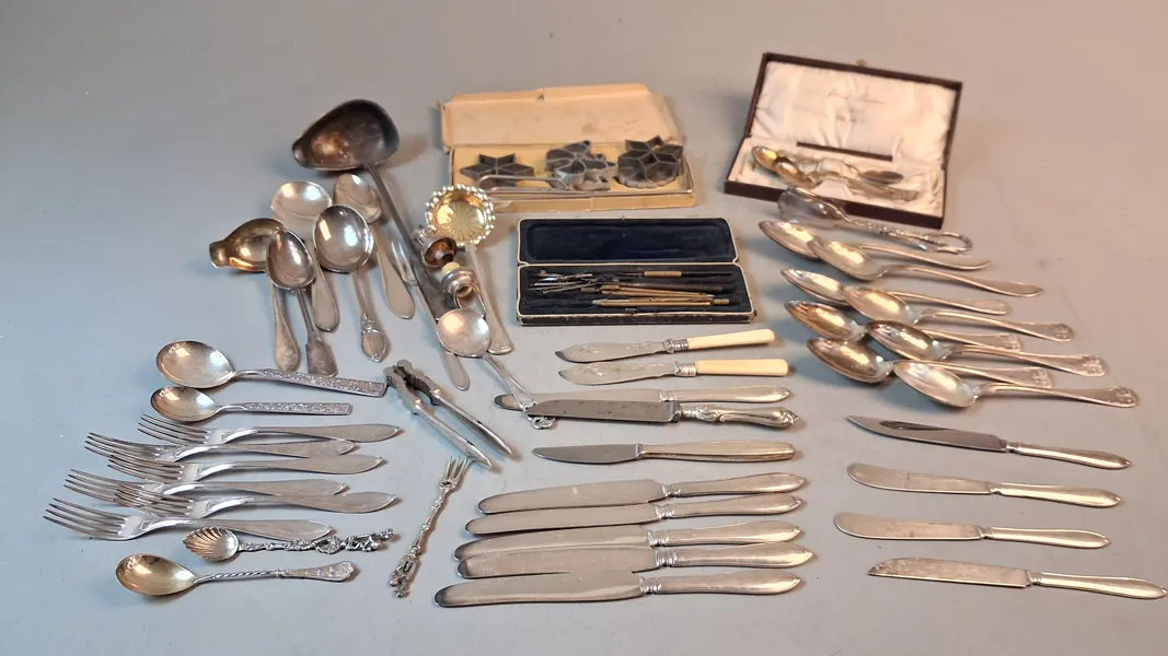 Diverse. Bl.a nysilver m.m.