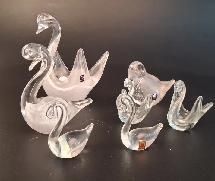 Diverse svanar, glas. Bl.a Bergdala, Ölandshyttan m.fl.