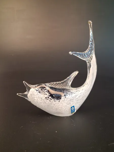 Figurin, "Fisk", glasskulptur, Bergdala.