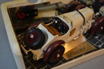 Modellbil. Mercedes Bens SSKL "Caracciola", skala 1:18, Burago.